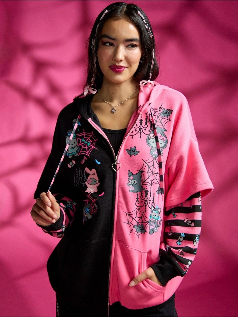Hello Kitty And Friends Halloween Split
Oversized Hoodie